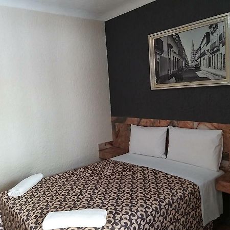 Hotel Aguila Guadalajara Luaran gambar